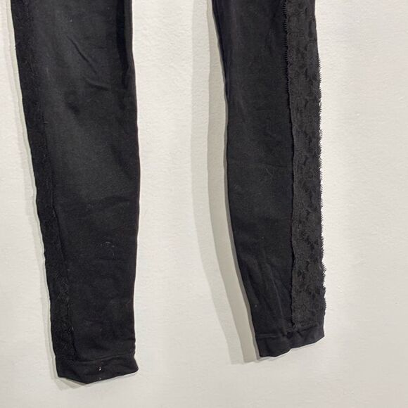 Say what? | Women’s Lace Side Accents Black Leggings Size - Picture 8 of 11